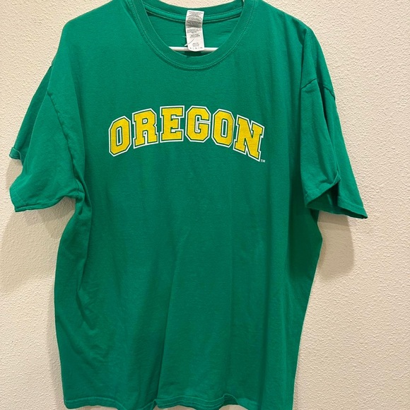Vintage University of Oregon Graphic Tee. Size: XL - Picture 1 of 4
